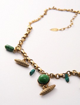 GREEN STONE GOLD PALACE NECKLACE