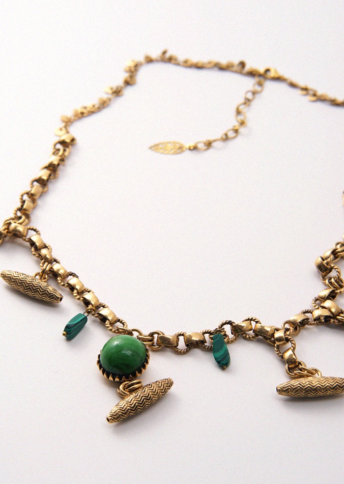 {SALE] GREEN STONE GOLD PALACE NECKLACE